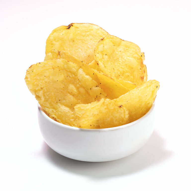 Lemon Pepper Flavored Potato Chips | Universal Yums